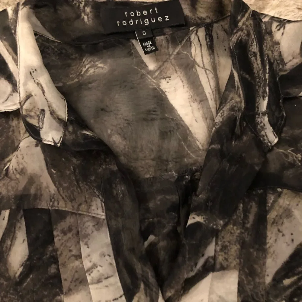 𝅺: : ROBERT RODRIGUEZ Sheer Short Sleeve Tunic or Dress Style Long Blouse : : - Picture 5 of 14